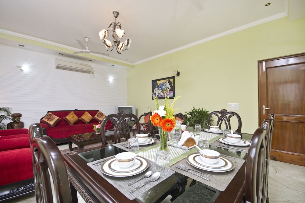 Praskash Kutir 54/70
