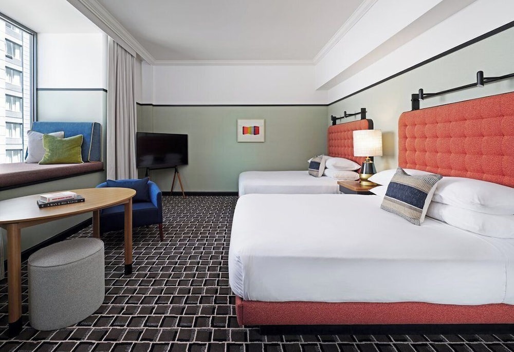 Room, 2 Queen Beds, River View