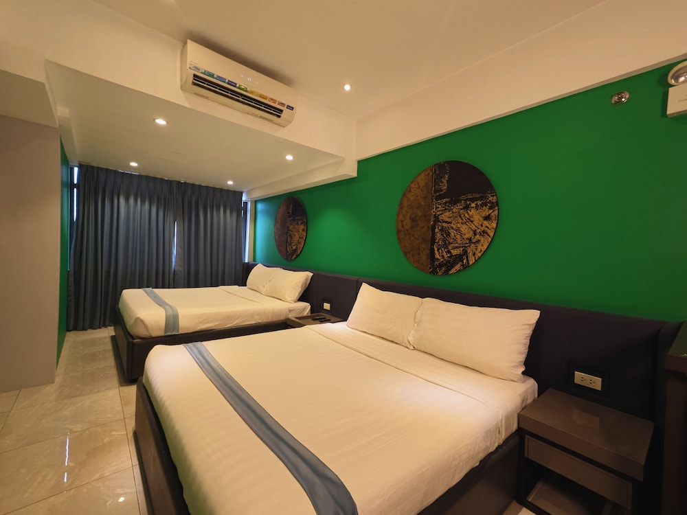 Pacific Skyloft Hotel 23/66