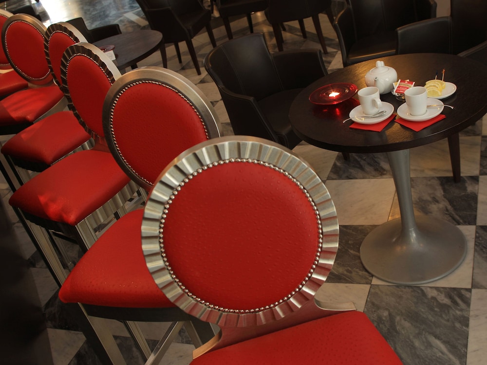 Borghese Palace Art Hotel 61/71