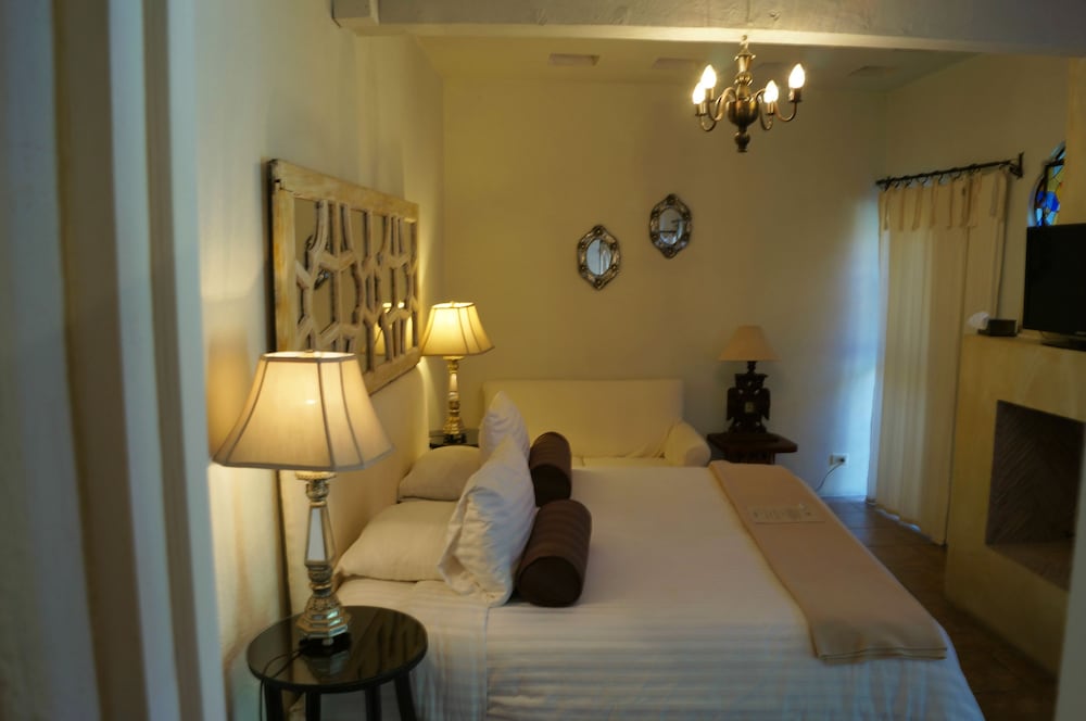Casaluna Hotel Boutique 48/65