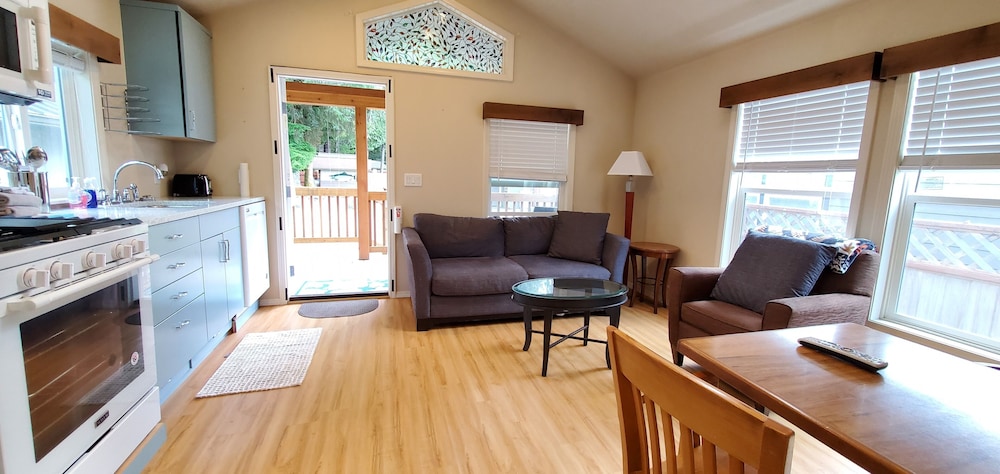 3 Rivers Resort and Guide Service 35/50