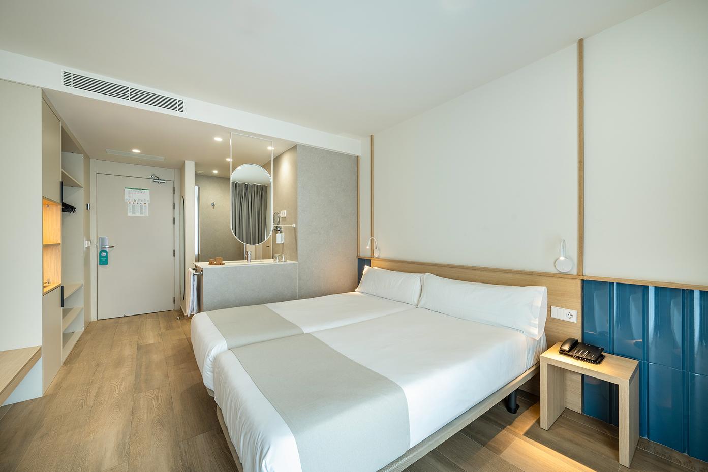 Room, Double or Twin Bed, Terrace