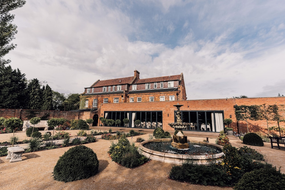 Bowburn Hall Hotel 6/66