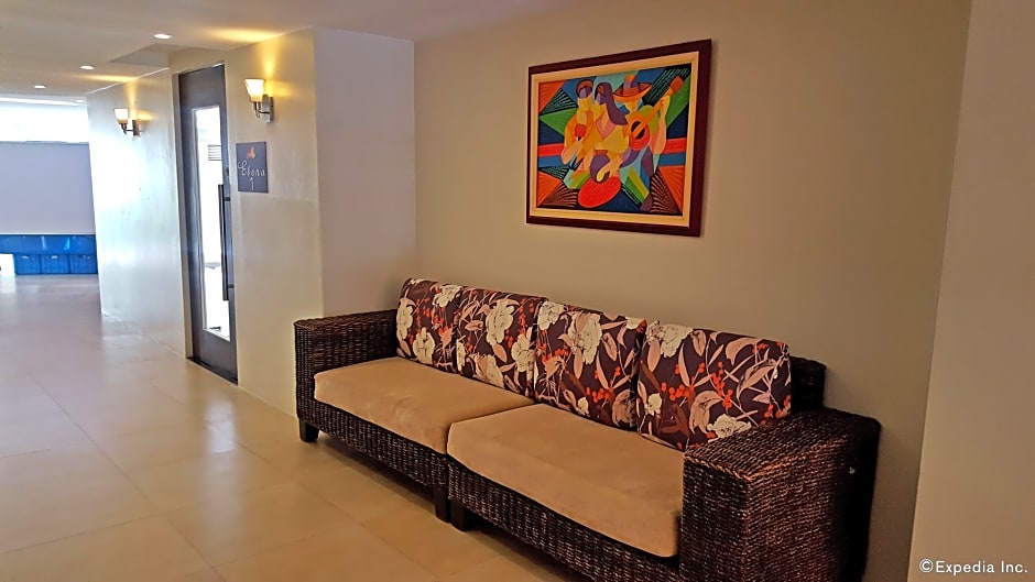 Manhattan Suites Inn 13/19