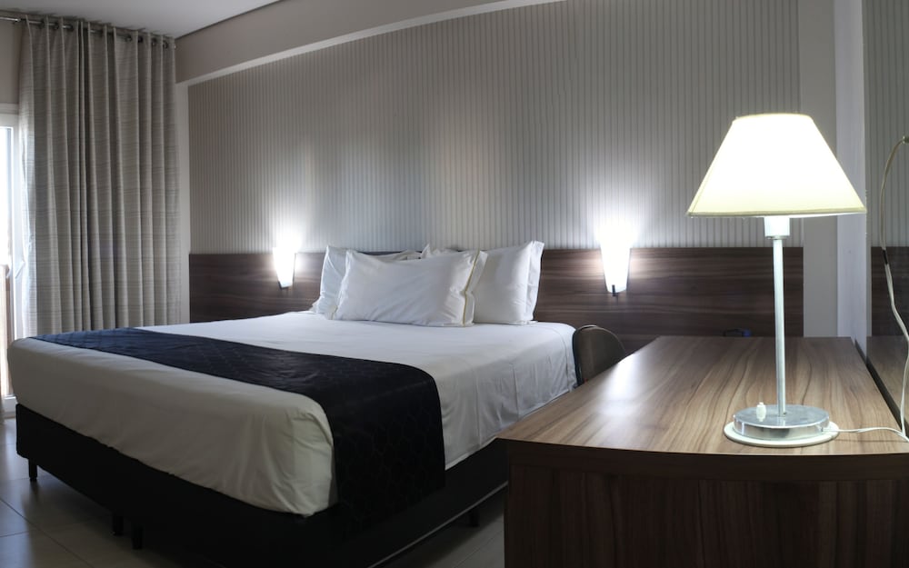 D Luca Hotel 12/39