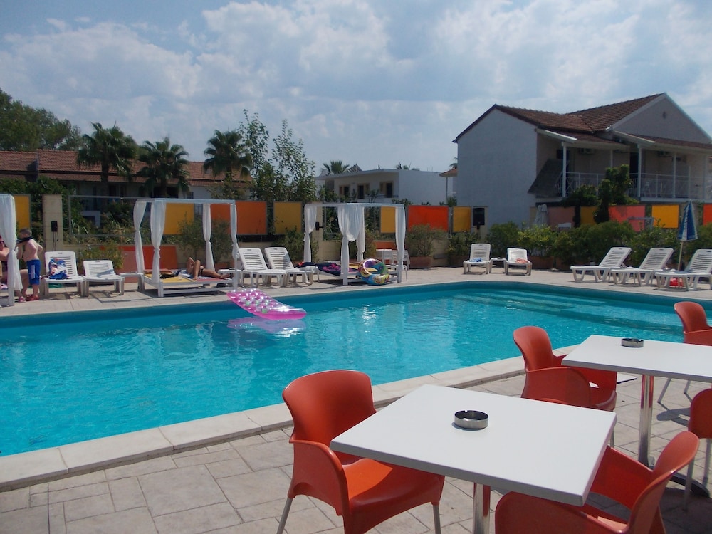 Kavos Central Gardens 36/42