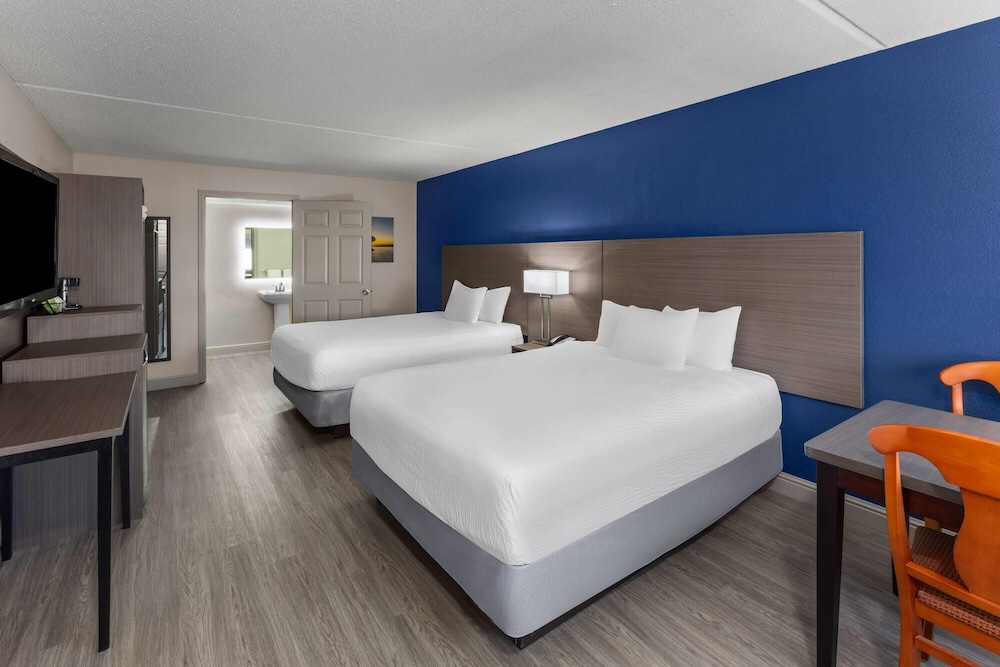Angel Inn Near IMAX, a Travelodge by Wyndham 18/50