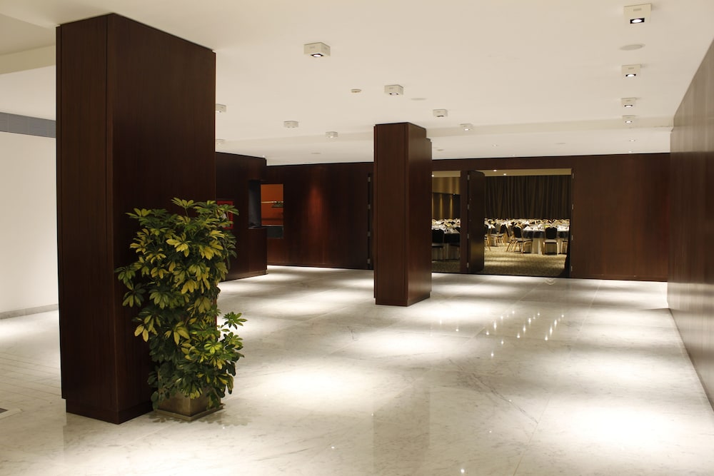 ROS TOWER HOTEL 6/68