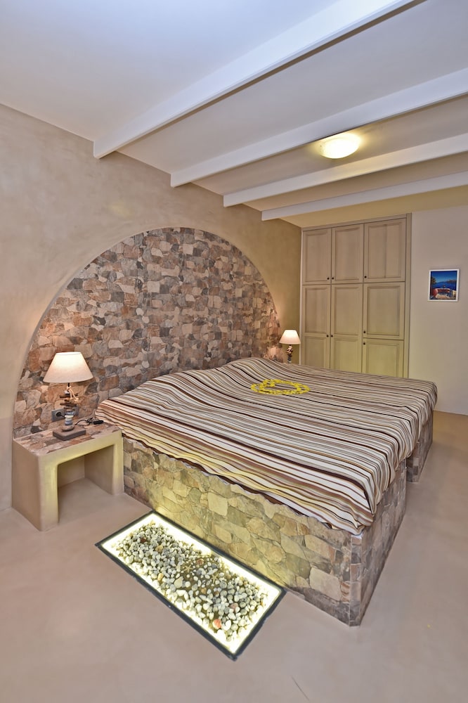 Tinos Aqua Palazzo 27/71