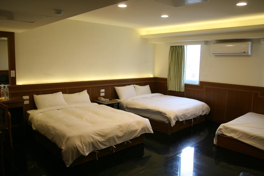 Chuline Hotel 10/22