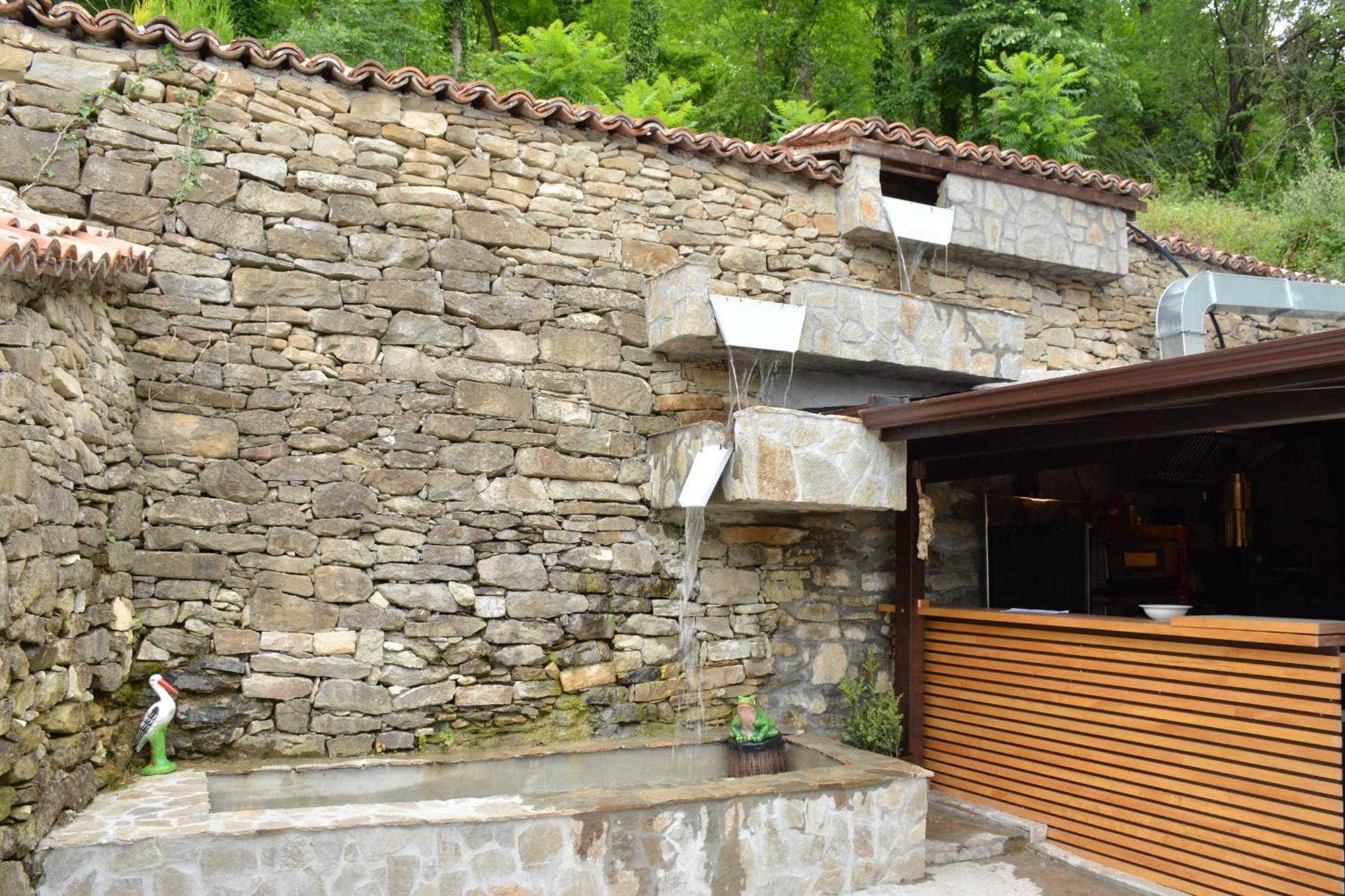 Park Hotel Asenevtsi 8/50