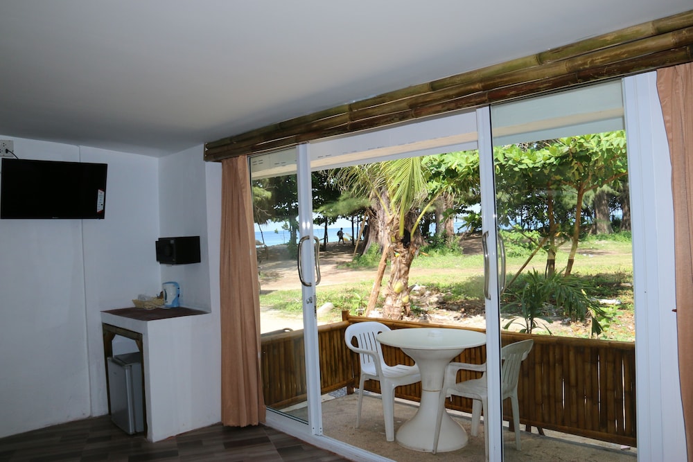 Ruan Mai Naiyang Beach Resort 52/76