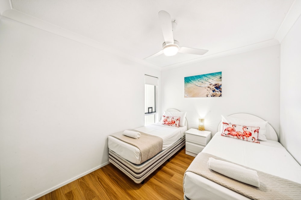 Le Beach Apartments 27/73