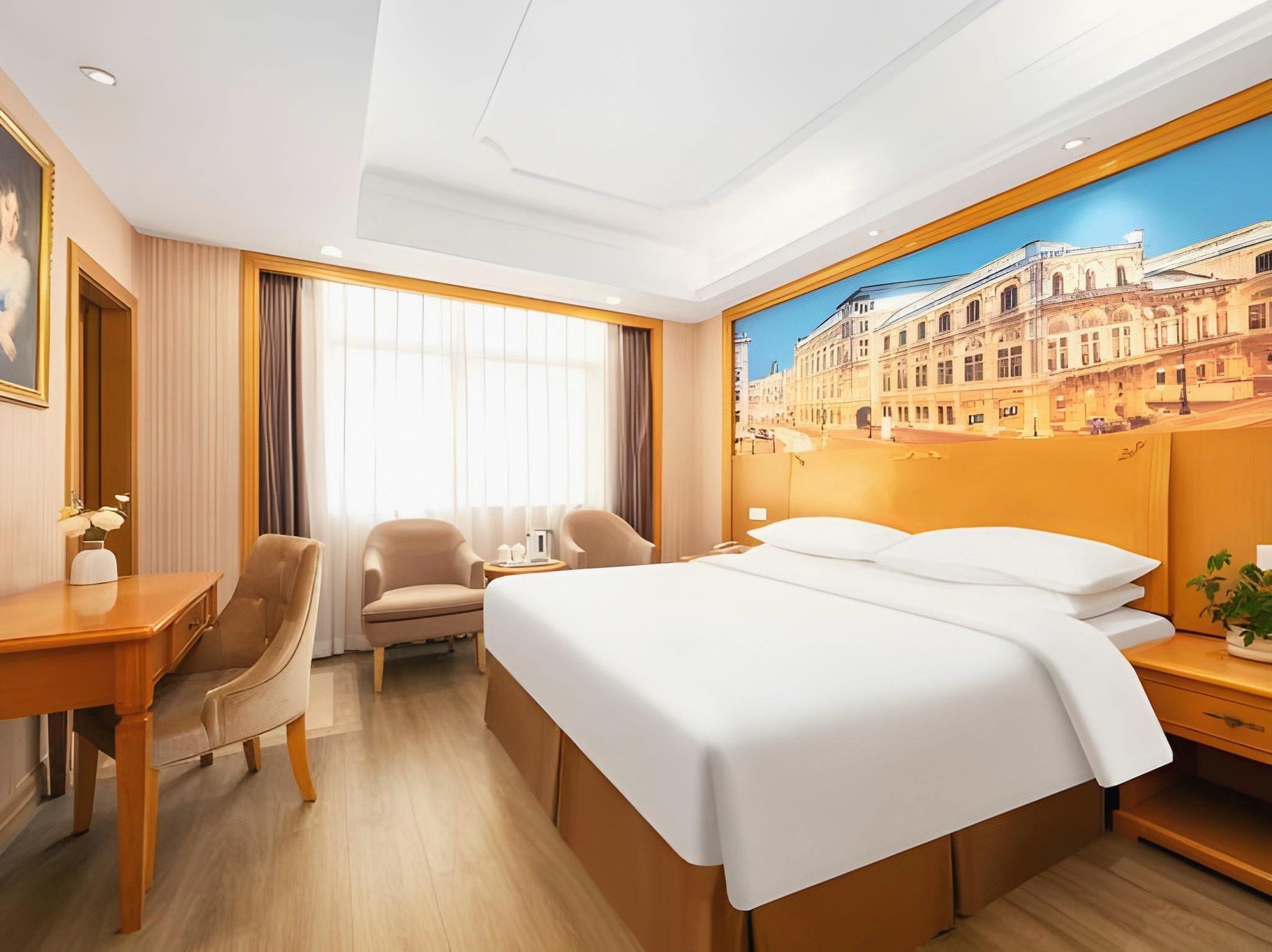 Vienna Hotel Shenzhen Dongmen Old Street 26/50