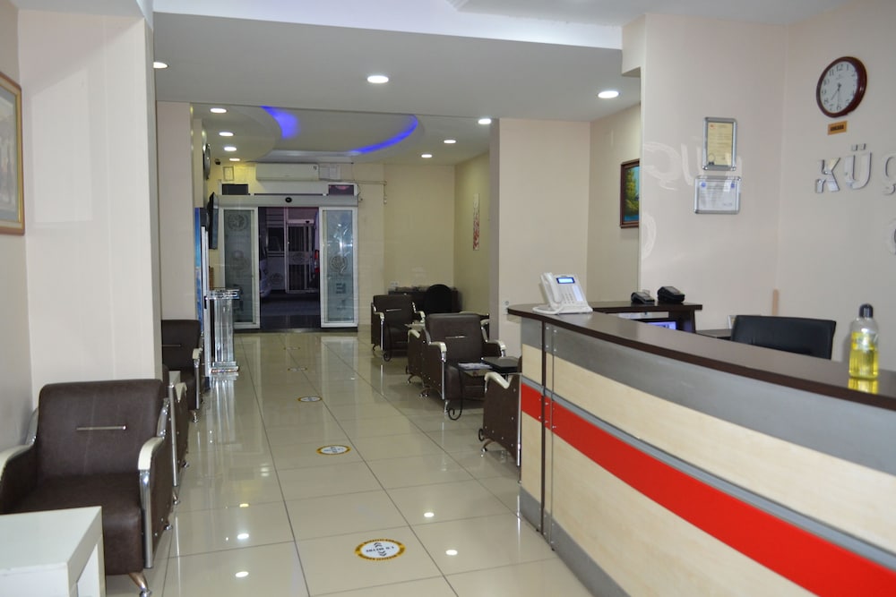 Adana Kucuksaat Hotel 8/37