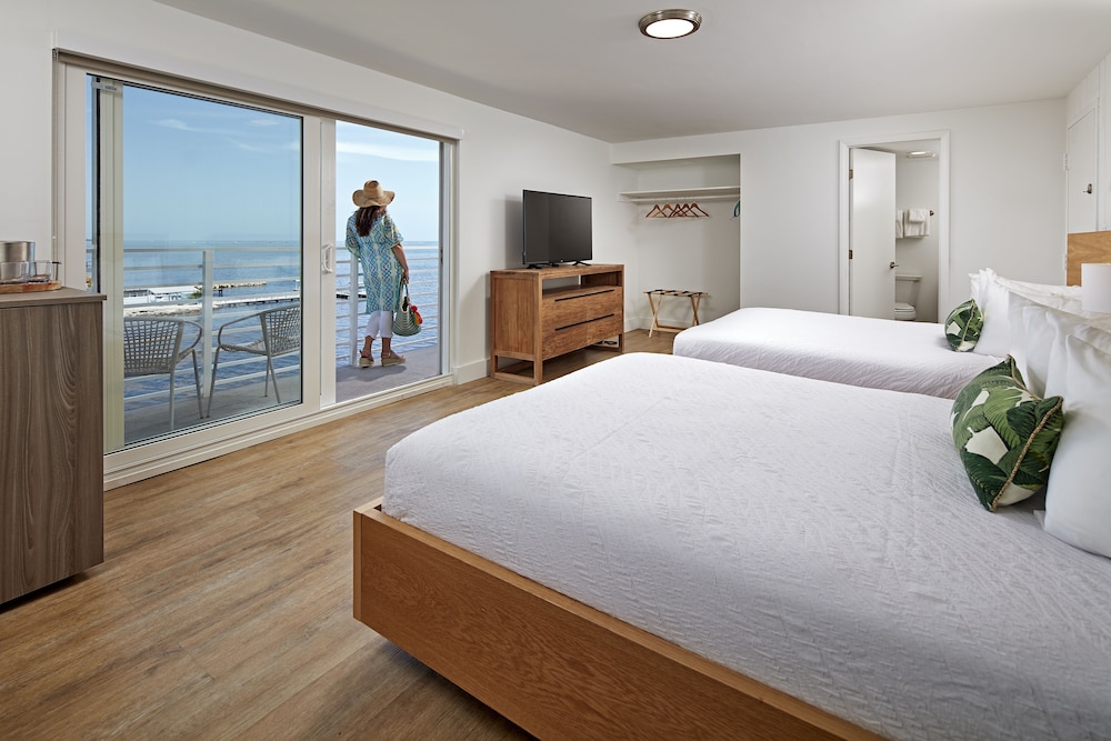 Hadley House Resort 19/64