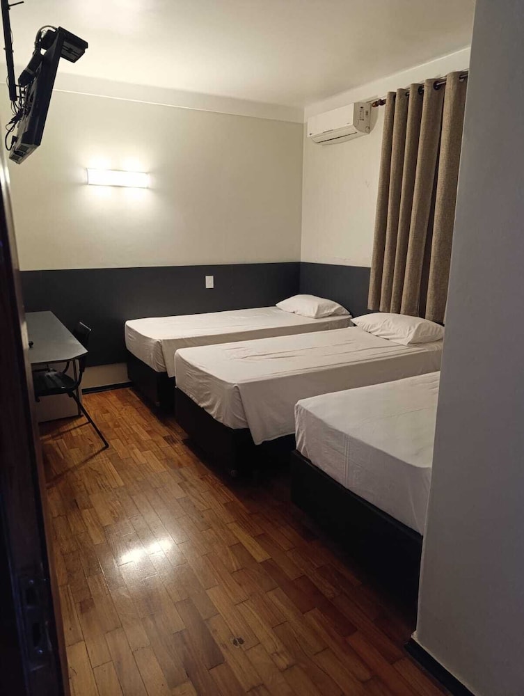 AURORA HOTEL 13/47