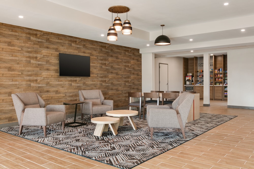 Candlewood Suites Fayetteville Fort Bragg 35/52