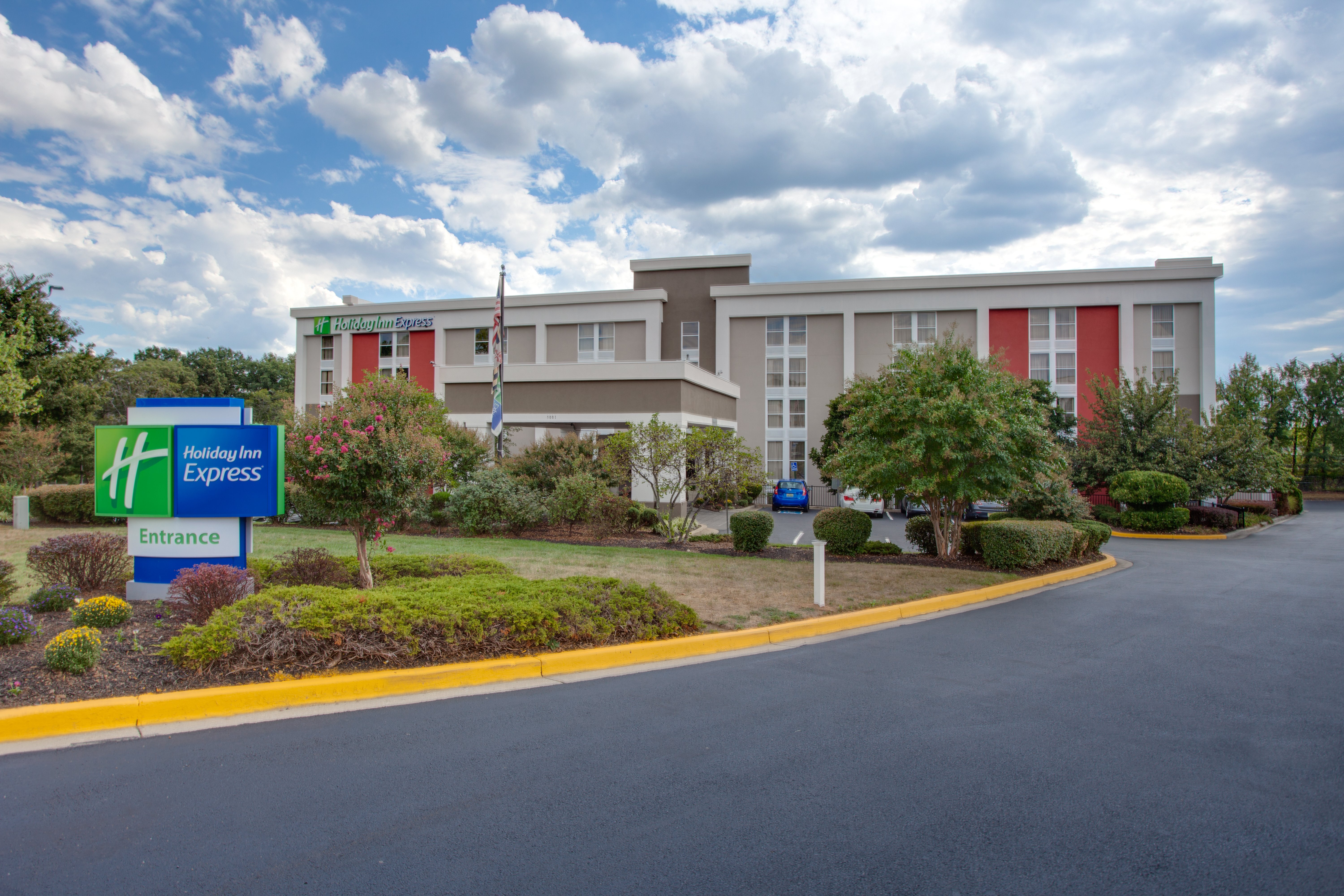 Holiday Inn Express Washington Dc East Andrews Afb 54/56