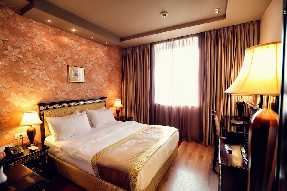 Grand Hotel Europa 13/50