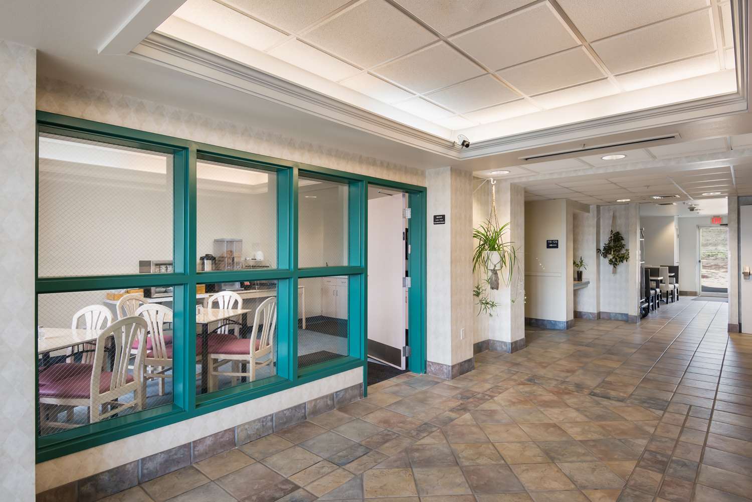 Red Lion Inn Suites Butte 5/10
