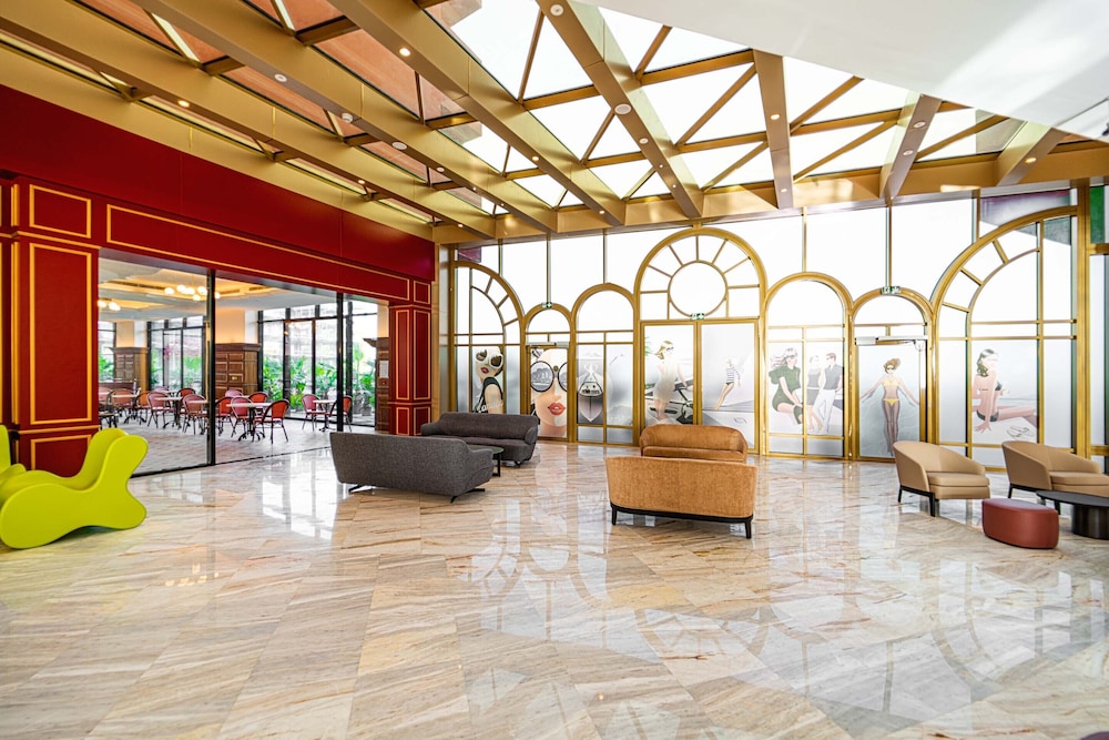 Voco Dubai Monaco The Heart of Europe 26/47