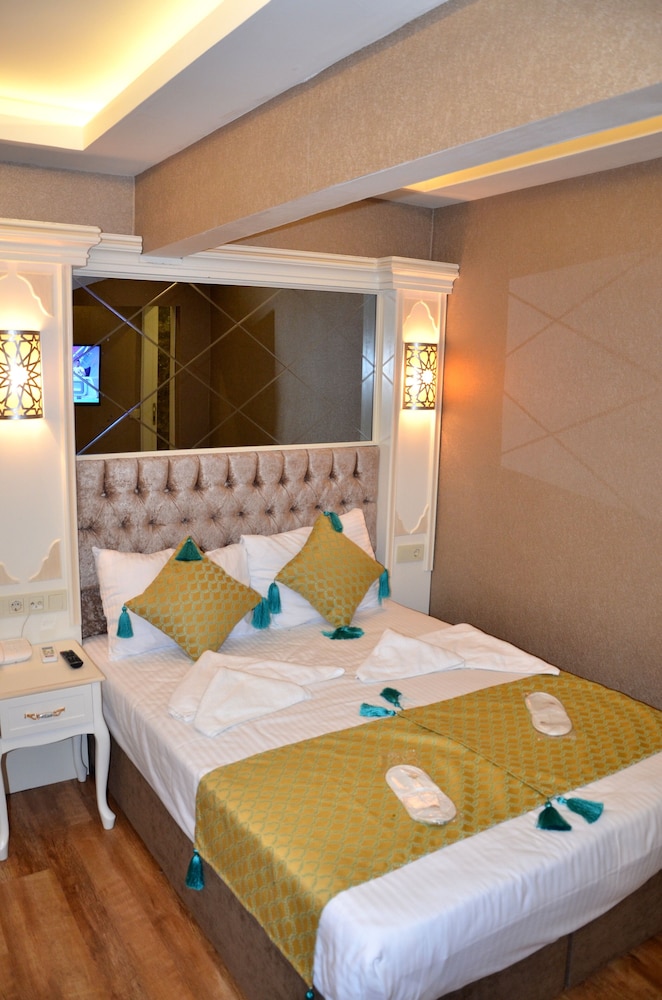 Sun Comfort Hotel 15/48