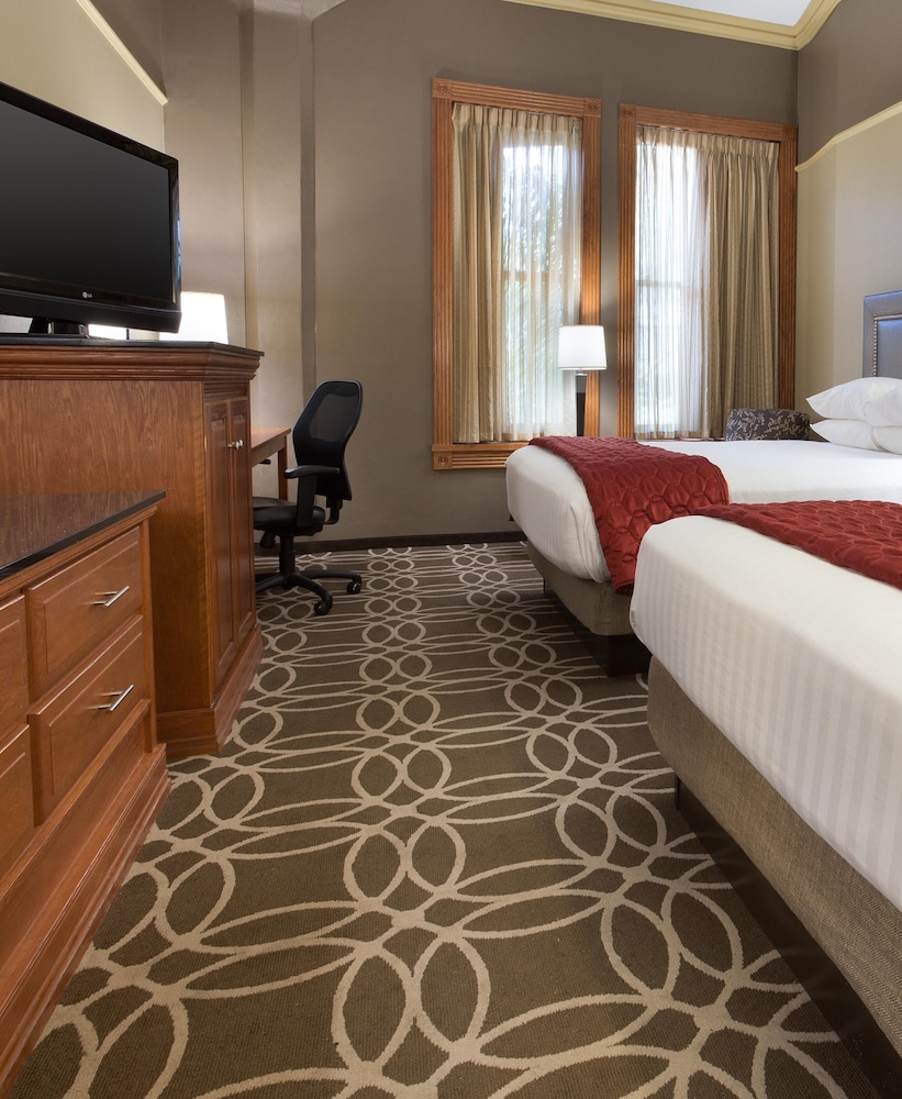 DELUXE, 2 QUEEN BEDS, TERRACE