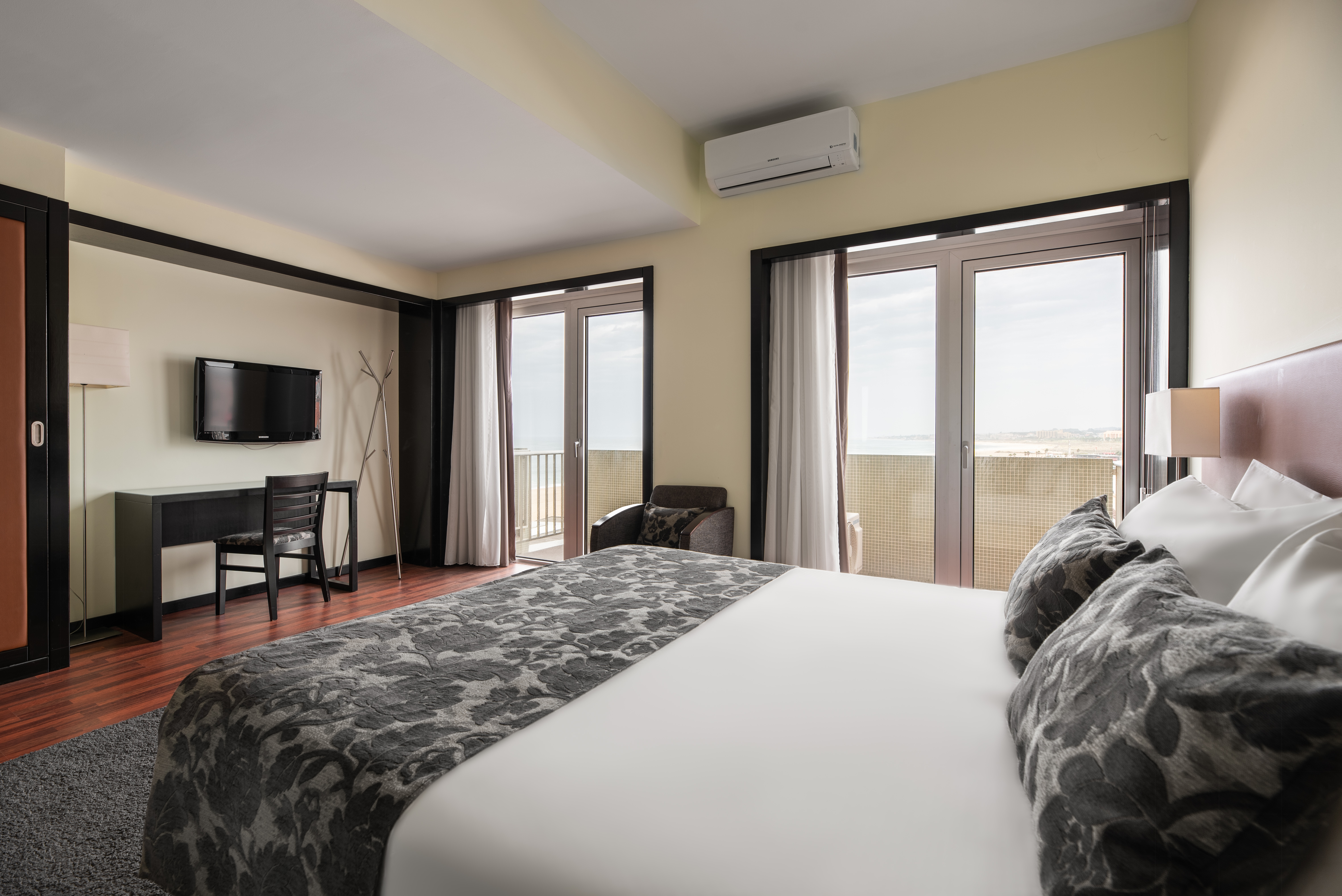 Premium, Suite, City View