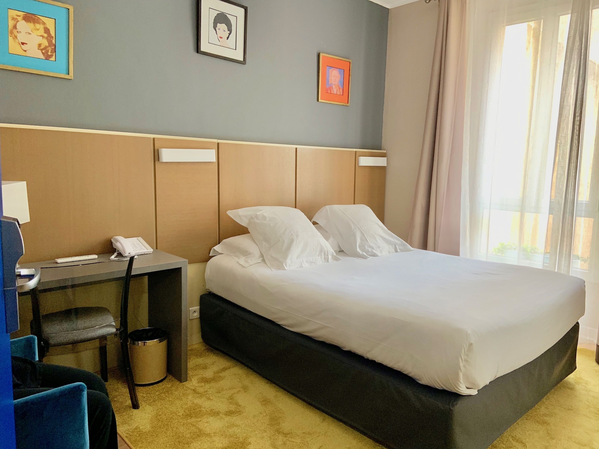 SUPERIOR, DOUBLE BED