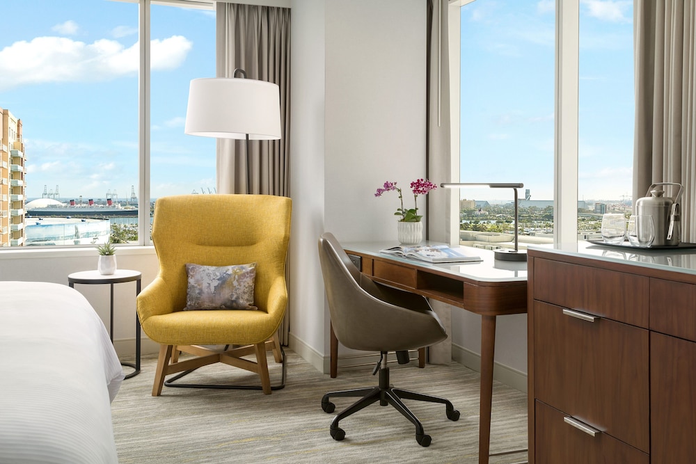 Westin Long Beach 46/52