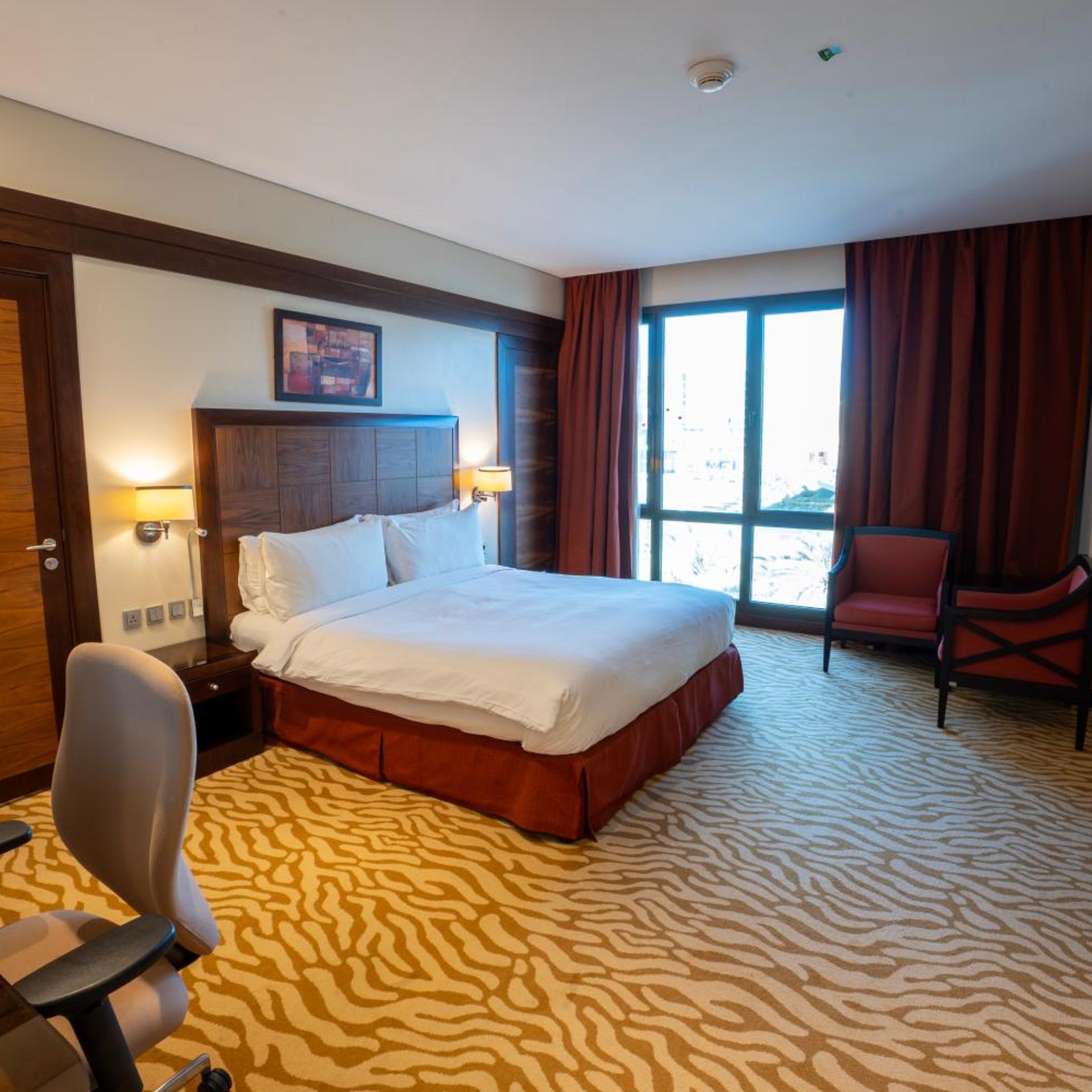 غرفة قياسية بسرير كينج بإطلالة، هوليداي إن - العليا(Holiday Inn Olaya) 8/10