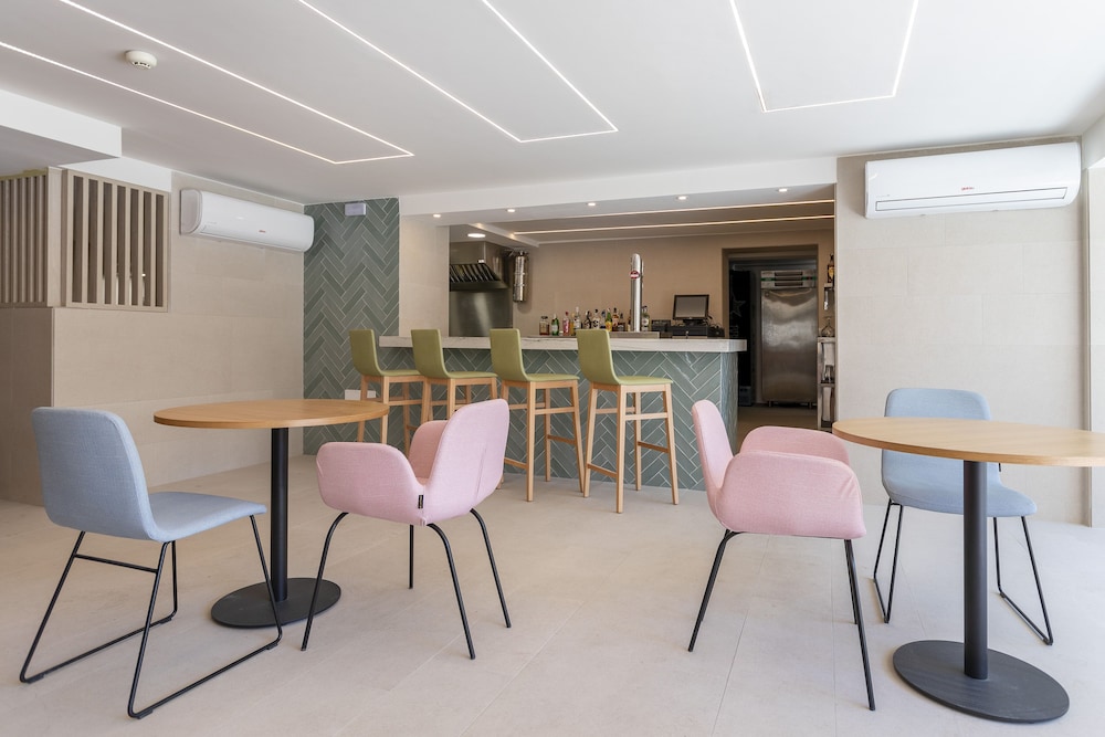 Halley Hotel & Apartments Affiliated by Melia 23/36