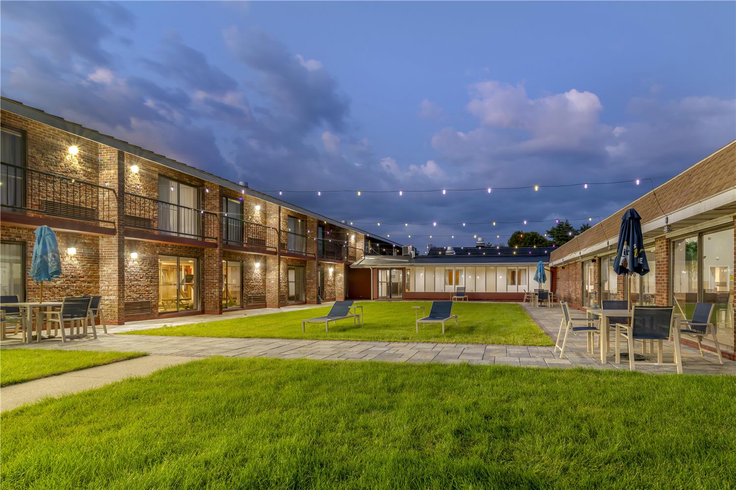 Best Western Plus Keene Hotel 59/63