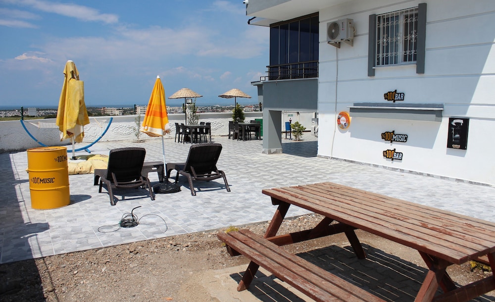 Mavi Restaurant & Apartments 3 46/50