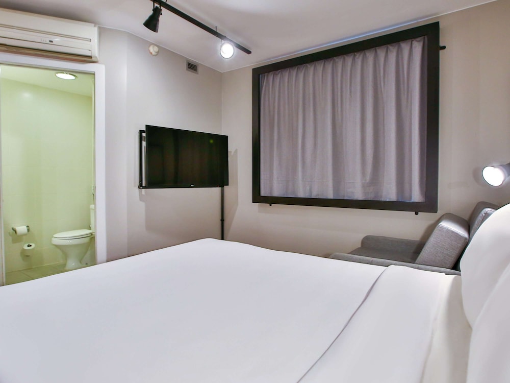 ibis Copacabana Posto 2 Hotel 37/80