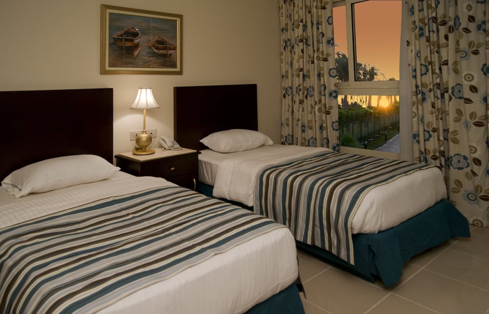 SUNRISE Cardina Resort 8/46