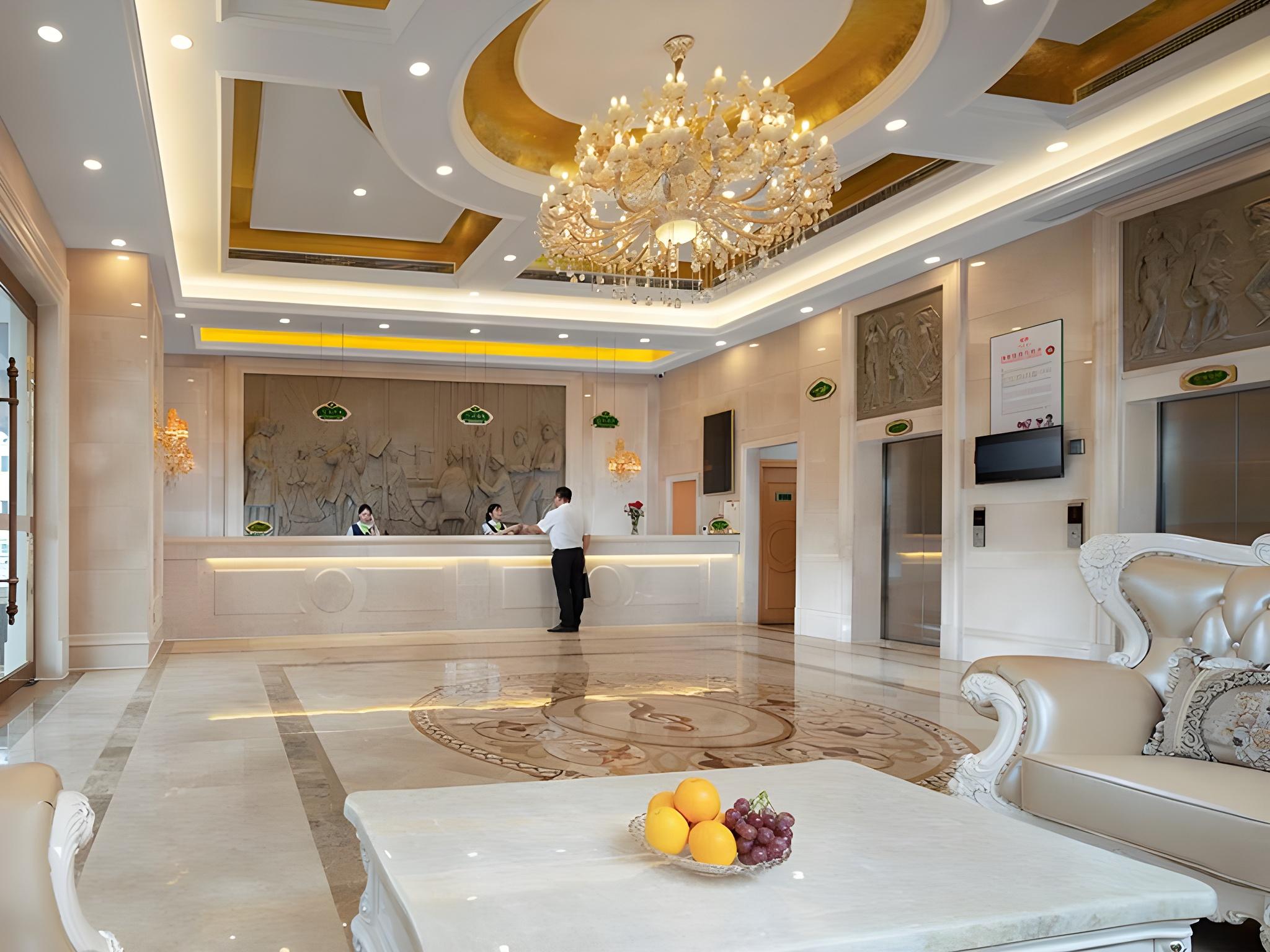 Vienna Hotel (Dongguan Dongkeng Wenge) photo4