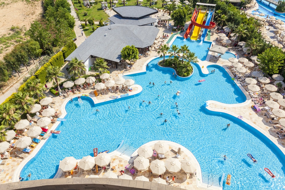 Melas Lara Hotel 48/53