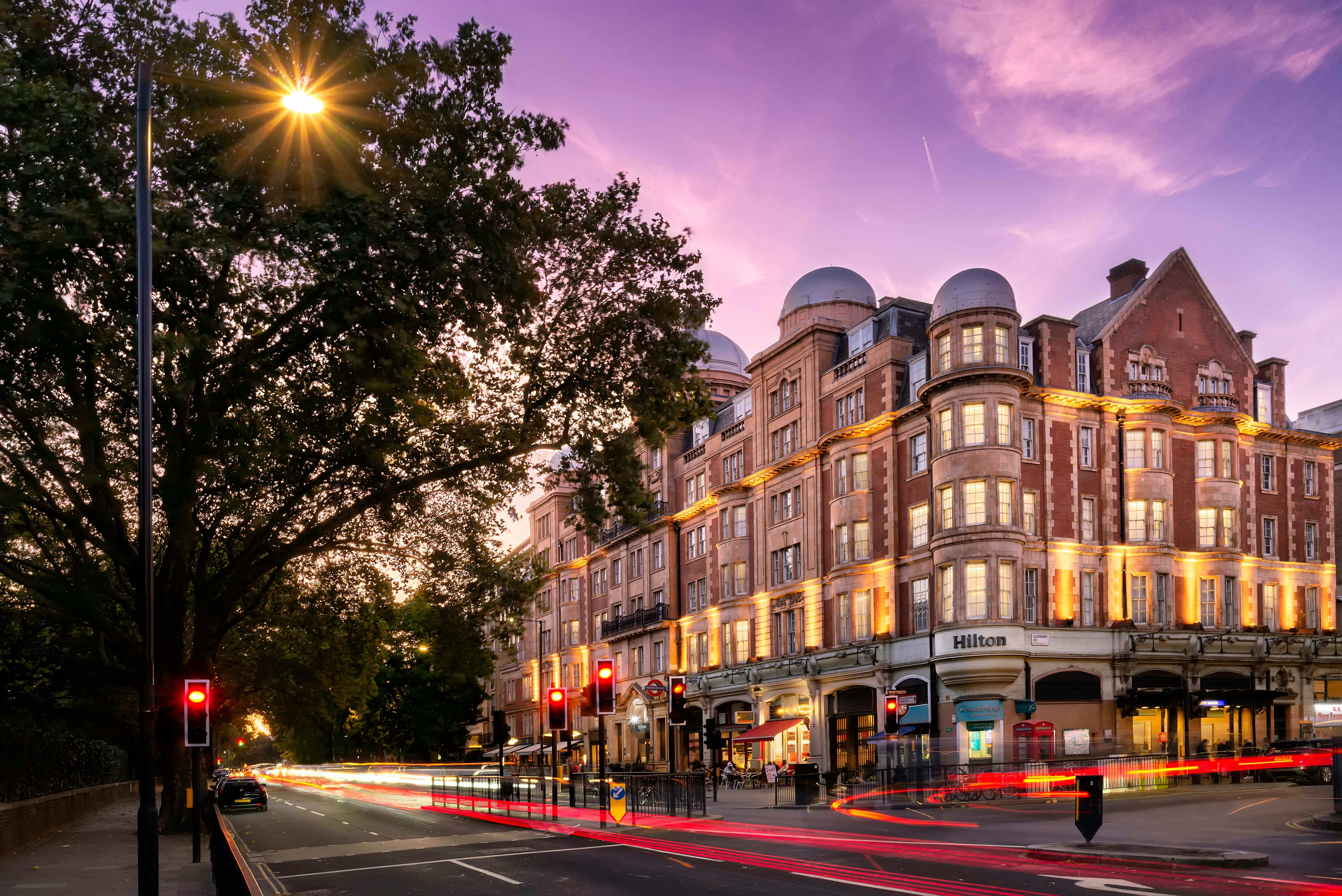 HILTON LONDON HYDE PARK 41/46