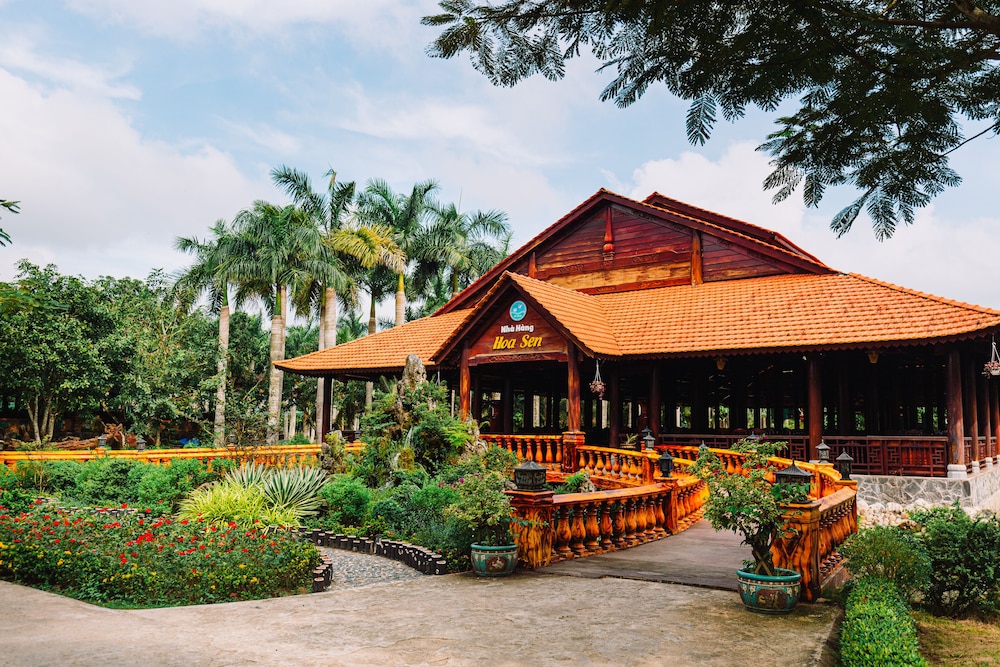 My Khanh Tourist Village 2/44