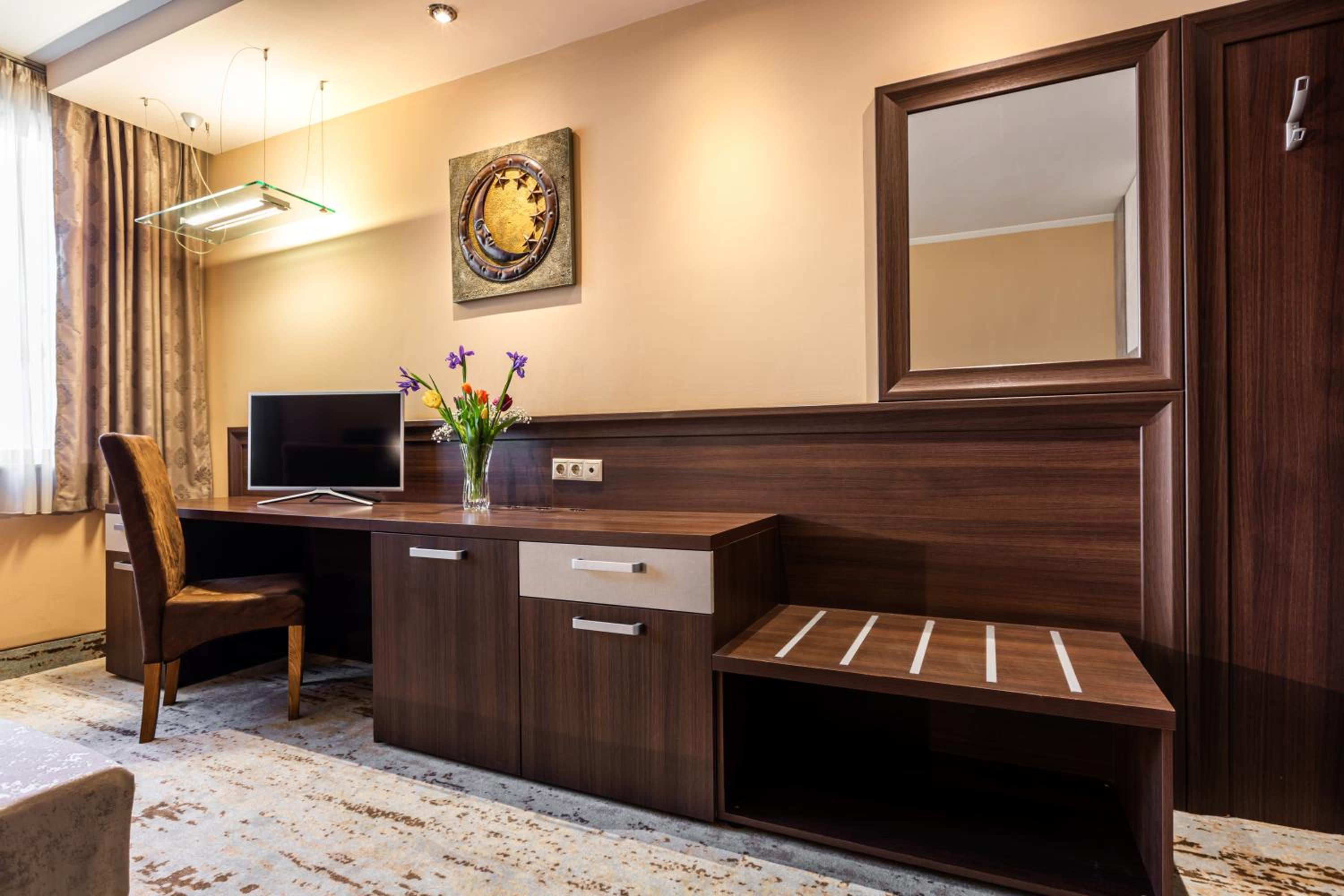 Business Hotel Plovdiv 45/50