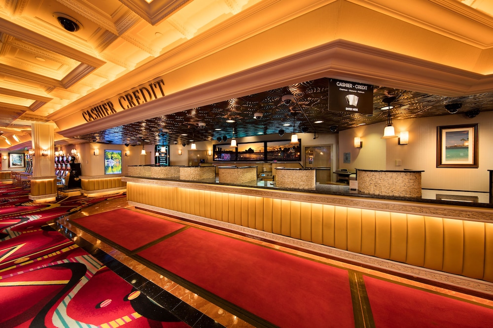 Western Village Inn & Casino 4/32