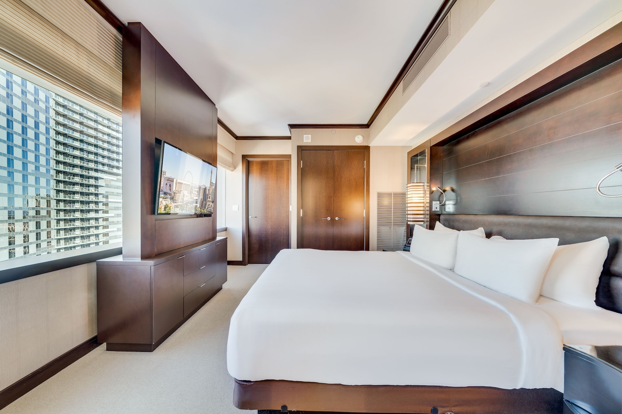 1 BEDROOM, PANORAMIC