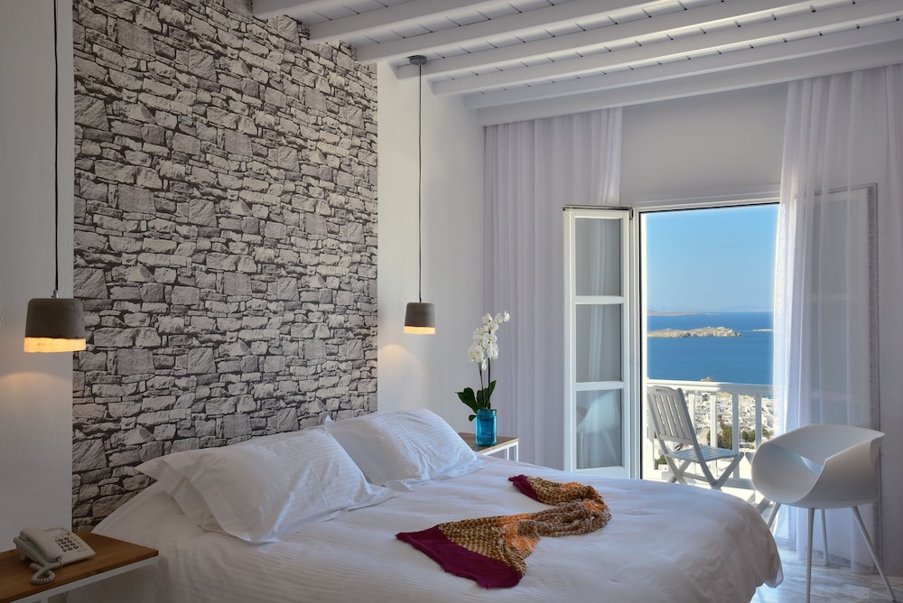 STANDARD, DOUBLE OR TWIN BED, SEA VIEW