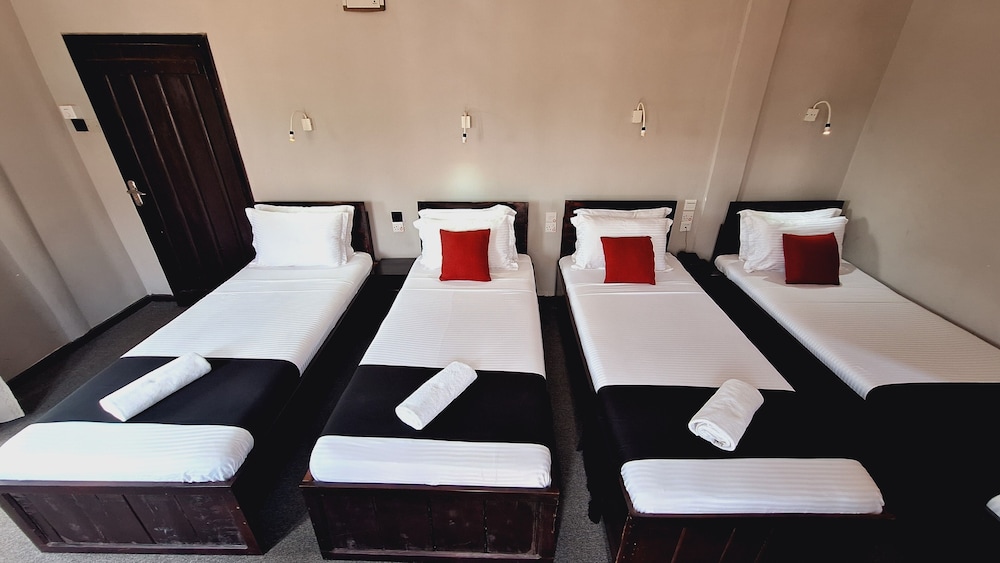 Rumaisa Hotel 22/33