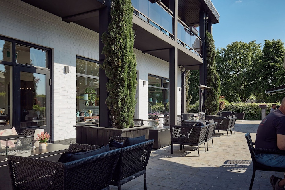 HOTEL MOERS VAN DER VALK 32/65