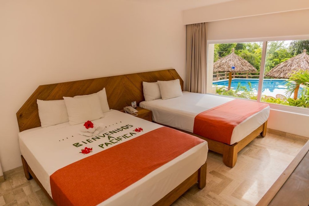 Pacifica Resort Ixtapa 25/72