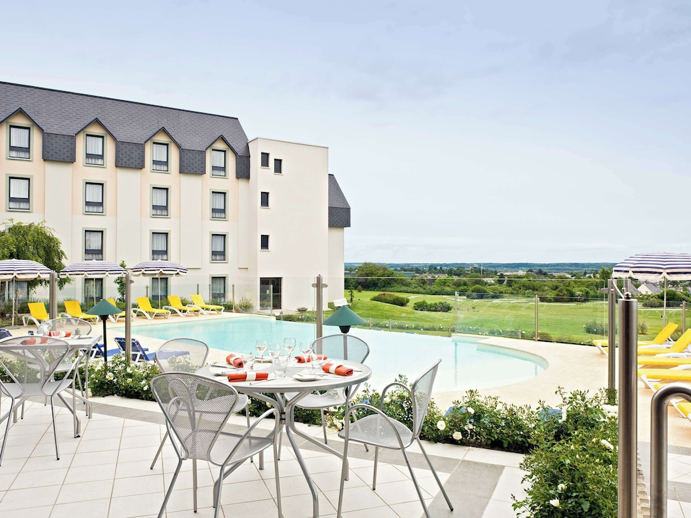 NOVOTEL AMBOISE 6/49